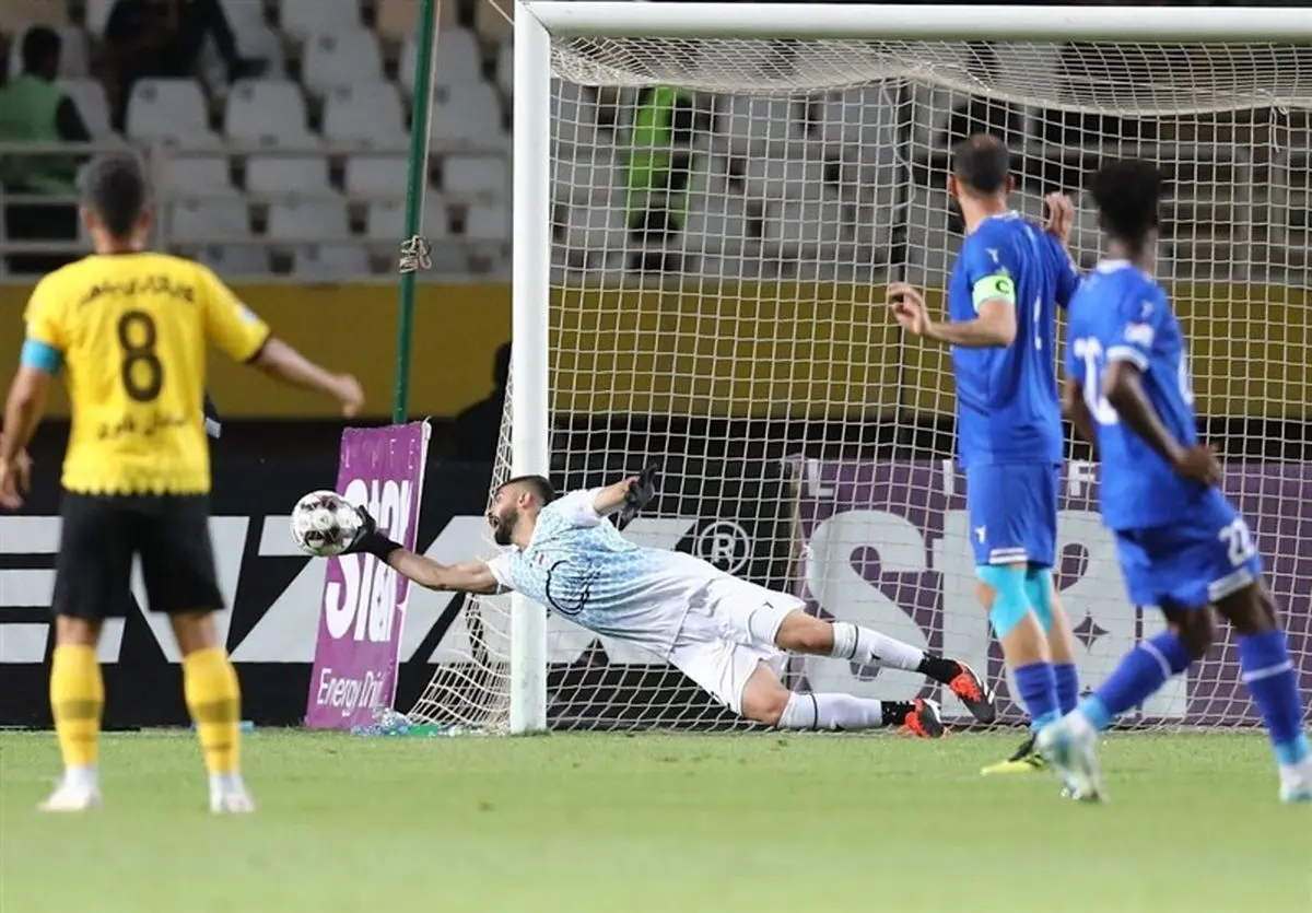 استقلال دروازه‌بان جدید می‌خواهد