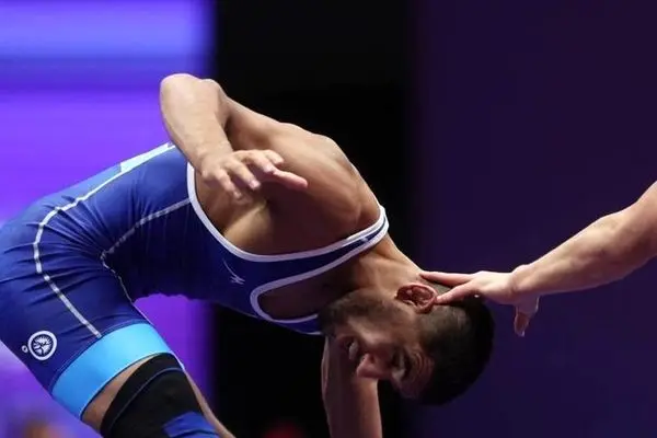 استارت بی رحمانه رحمان عموزاد؛ حریف افغانستانی اسیر پیچ کمر شد 