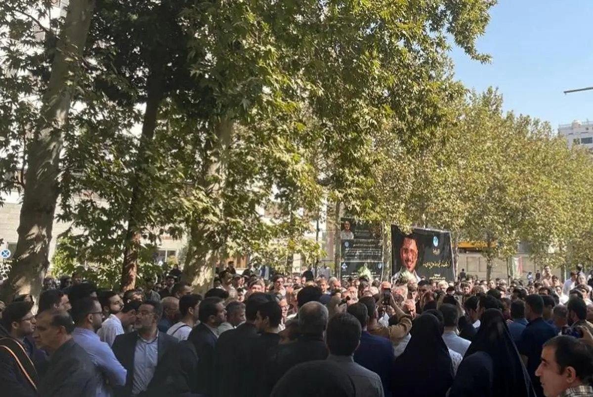 تشییع پیکر محمدامین کلاته، دانشجوی دانشگاه تهران+ تصاویر