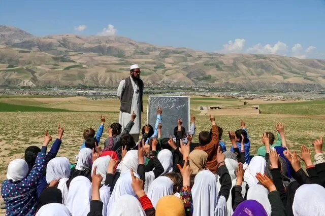 طالبان تمامی نهادهای آموزشی در قندهار و هلمند را تعطیل کرد