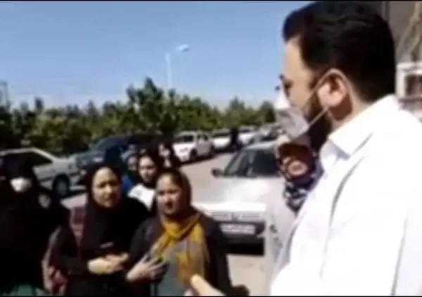ماجرای ممنوعیت ورود مادران فرزندان کاراته‌کار به سالن کارگران مشهد چه بود؟