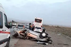 لاستیک خودرو ترکید، ۴ نفر کشته شدند