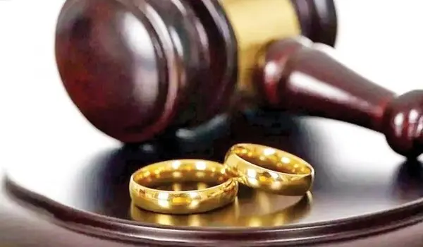 انتقاد شدید روزنامه اعتماد از اصلاحیه جدید قانون مهریه توسط مجلس؛ تا وقتی حقوق مالی و خروج از ازدواج بین زن و مرد برابر نیست سیاستگذار حق ندارد مهریه را حذف کند