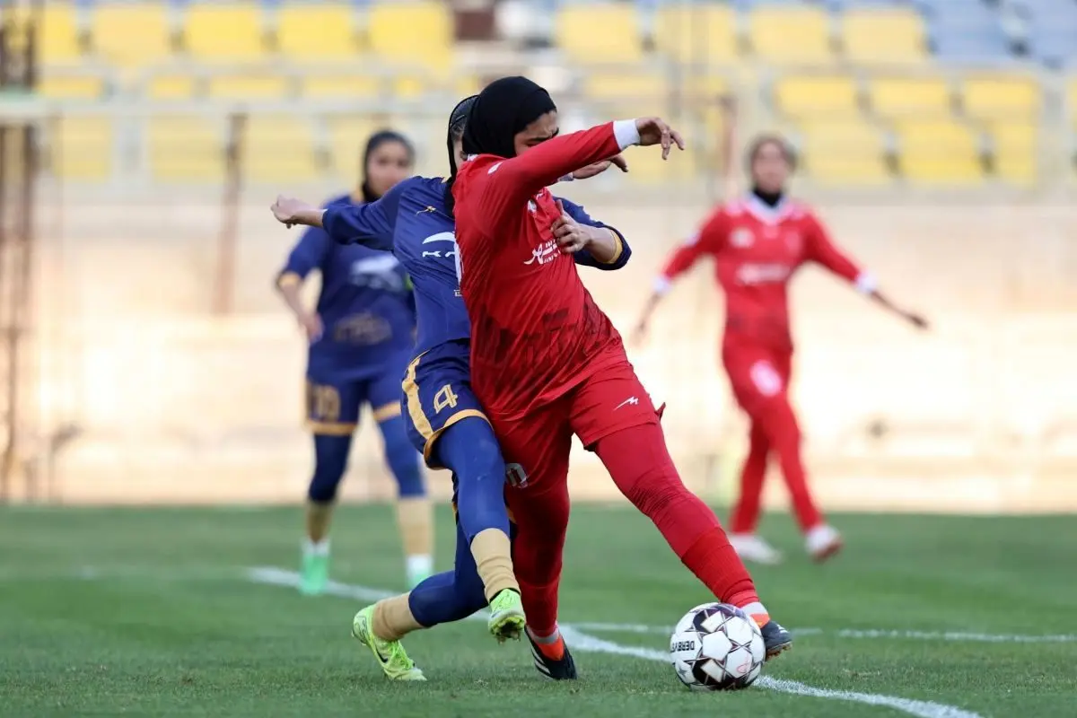 بم،پرسپوليس،خاتون