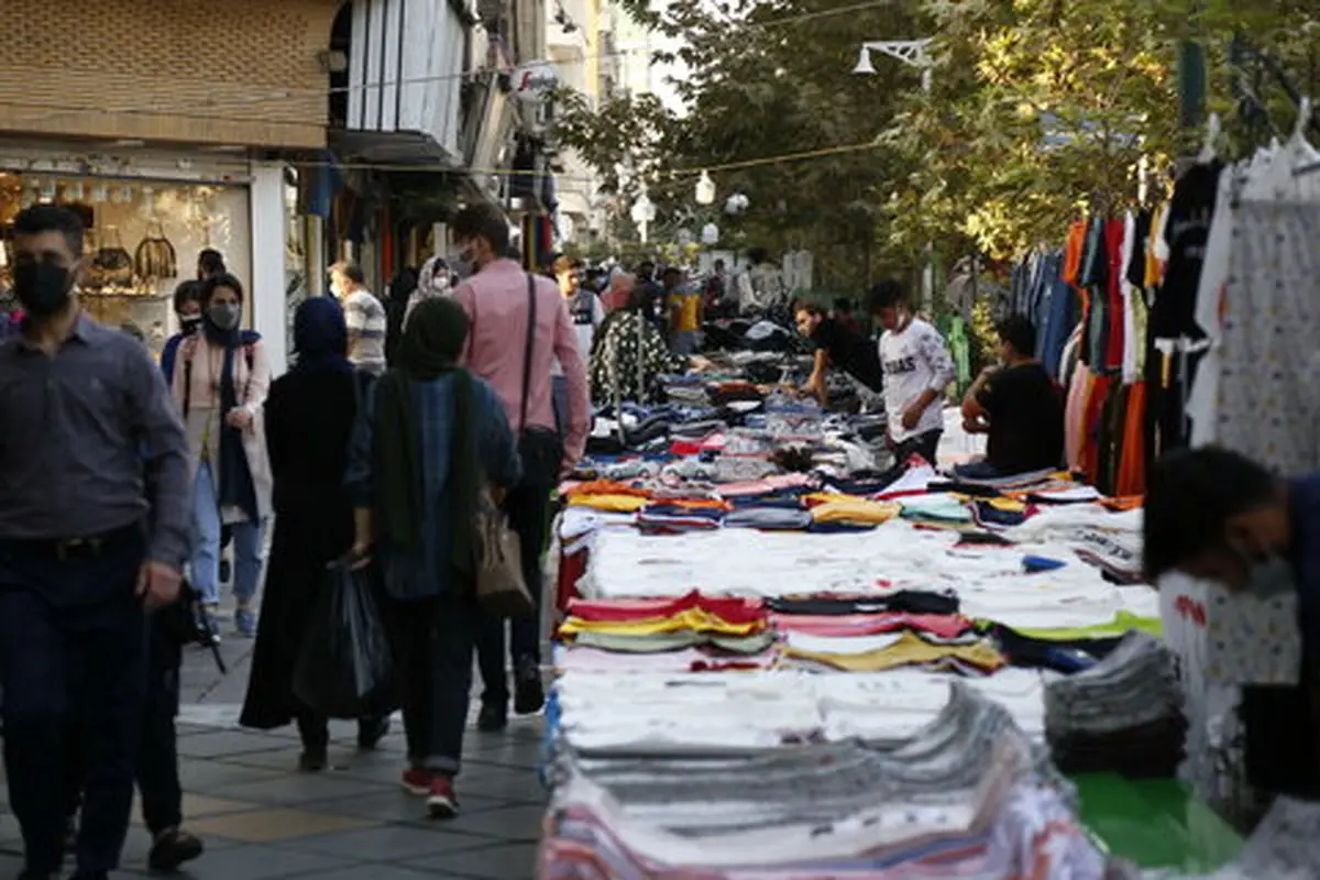حدود ۳۰ هزار دستفروش در تهران وجود دارد