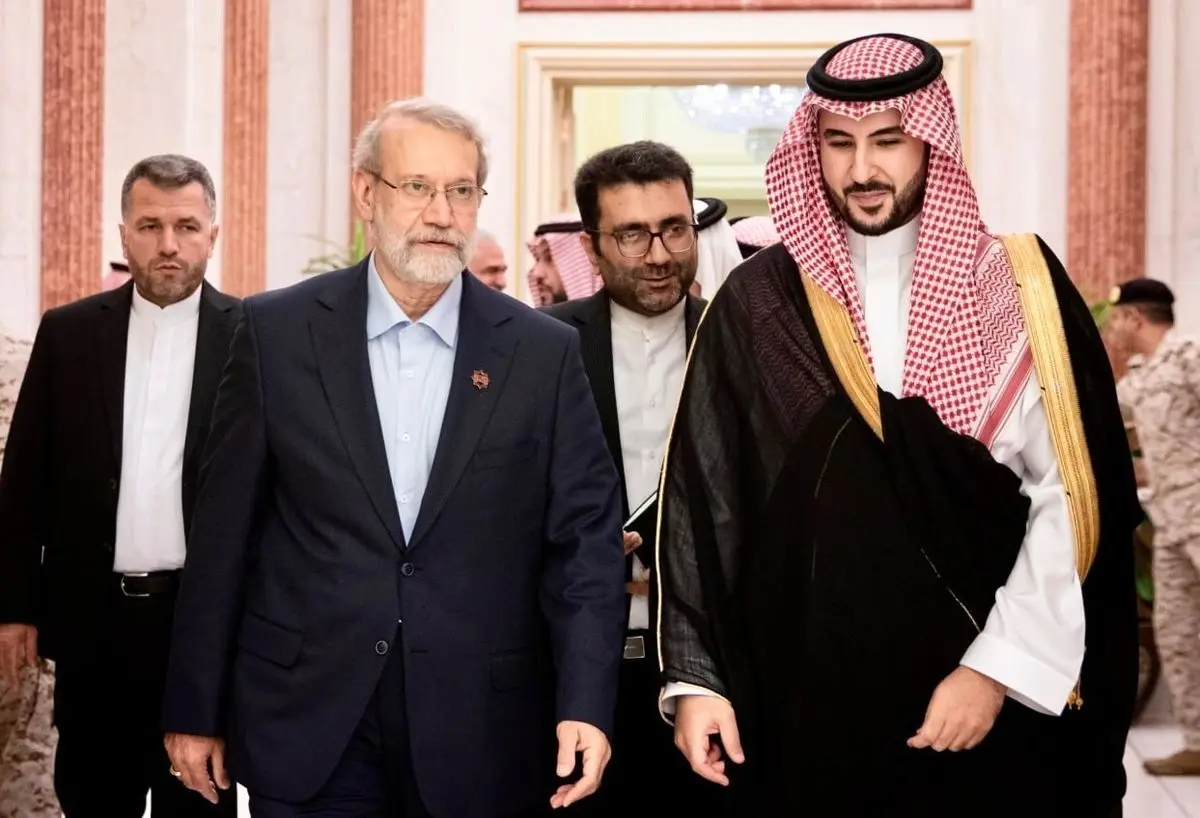 ادعای رویترز: موضوع تسلیحات حزب‌الله یکی از محورهای اصلی مذاکرات لاریجانی در ریاض بوده است 