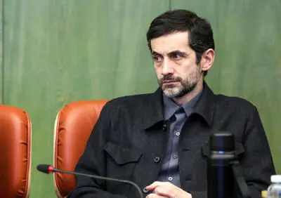 یادداشت یوسف پزشکیان: «آقا مجتبی»، به لطف خدا سلامت هستند و مشکلی نیست / از نهادی با افراد تماس گرفته‌اند که شما چرا پیام تبریک نداده‌اید؟ به نظرم آمد اگر آقا مجتبی مطلع شود حتما ناراحت می‌شوند