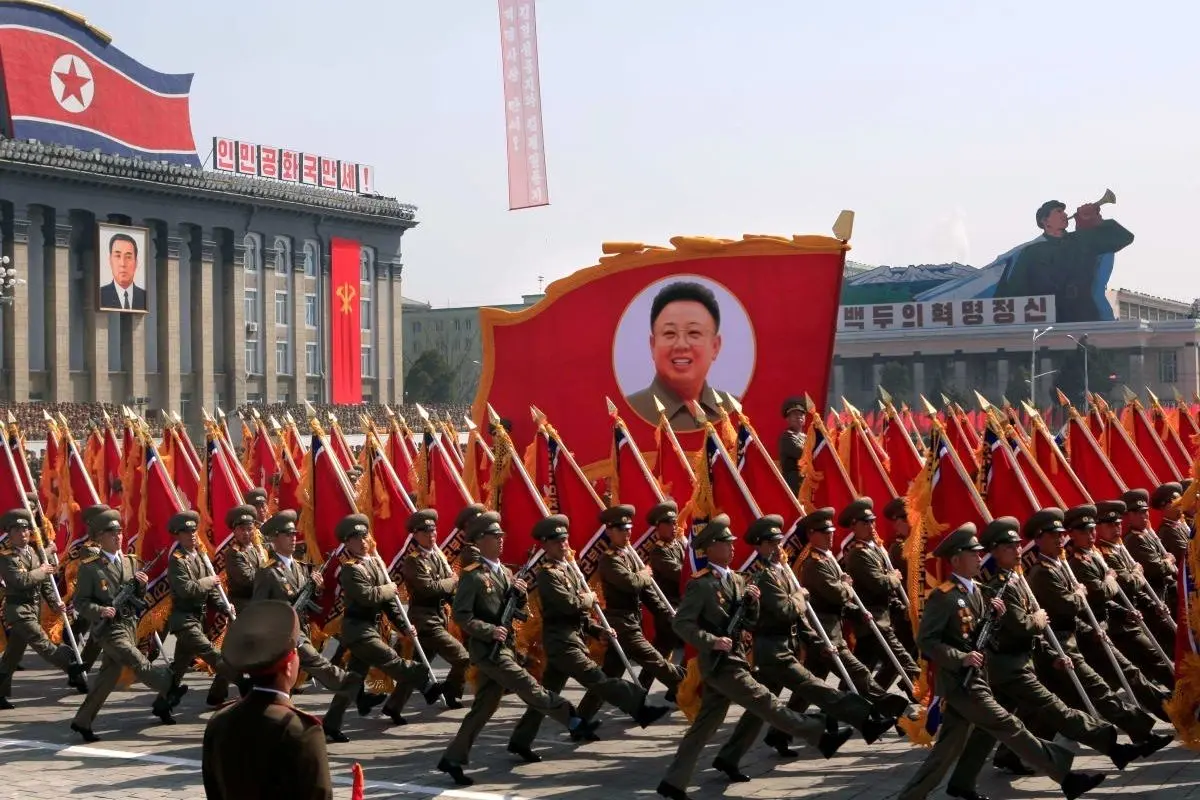 کره شمالی از کلاهک‌های جدید هسته‌ای رونمایی کرد