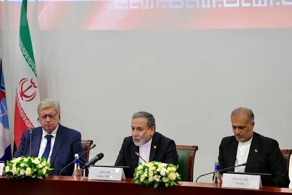 عراقچی درباره جنگ ۱۲ روزه: در اثر مقاومت و قدرت ما ظرف ۱۲ روز از تسلیم بدون قید و شرط به آتش بس بدون قید و شرط رسیدند