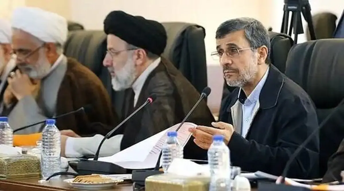 ادعای احمدی‌نژاد درباره معامله آمریکا و روسیه، اقدام علیه امنیت ملی است