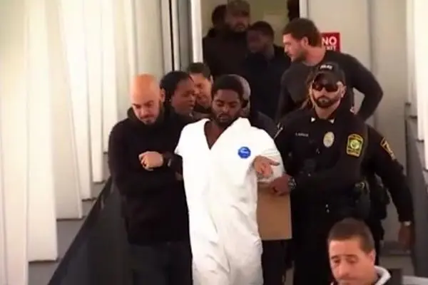 جانی آمریکایی به بازجوی خود هم تعرض کرد