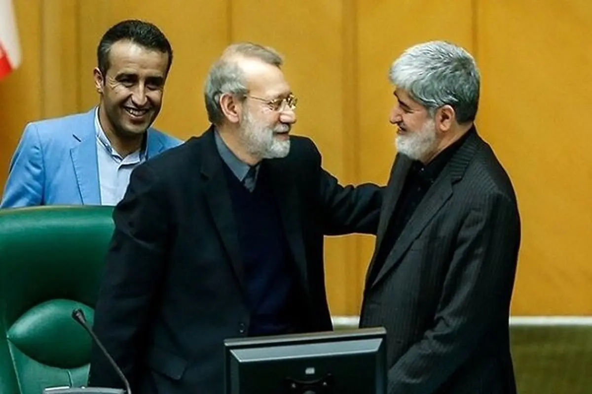 حمله همزمان جوان به علی مطهری و علی لاریجانی؛ هر دو خود را در ایام عید سوژه کردند!
