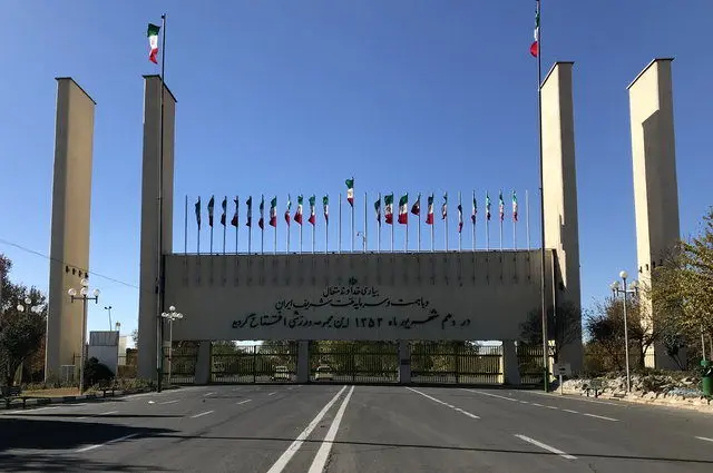 برق،فدراسيون،آزادي