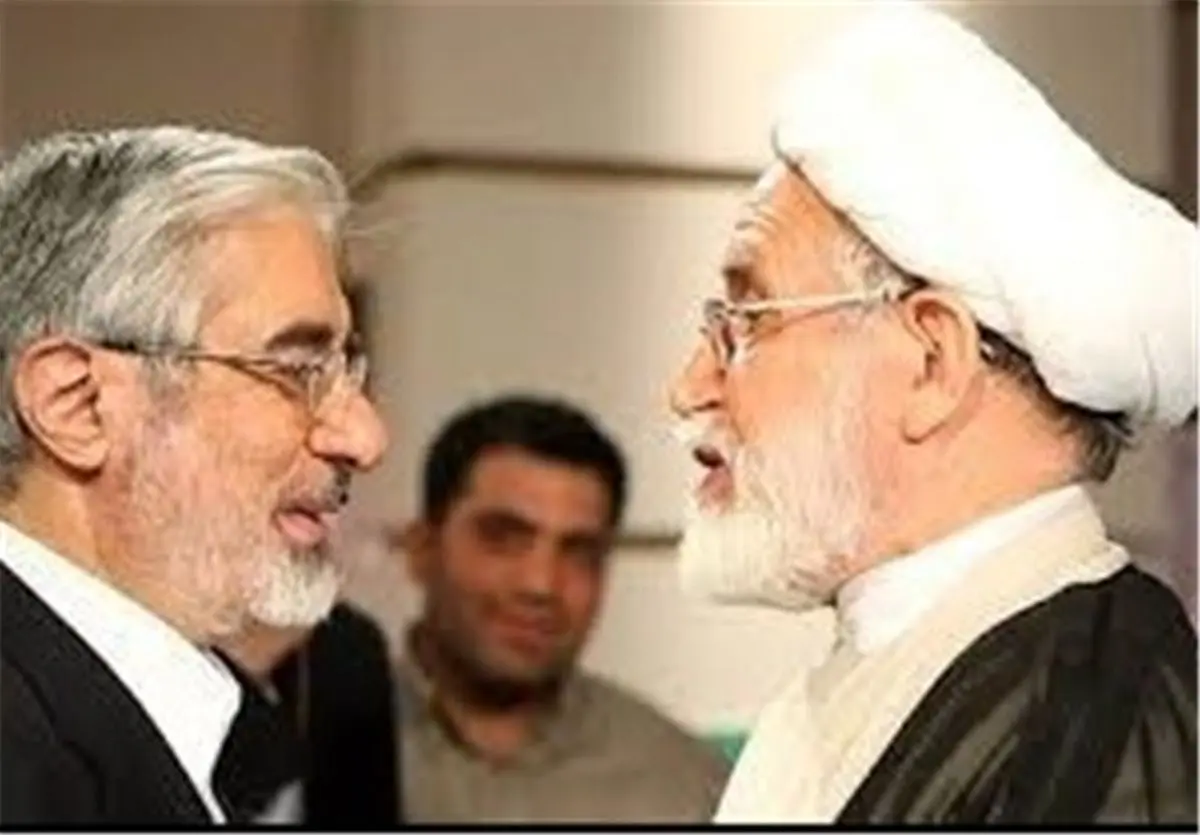 ابراز پشیمانی روزنامه اصولگرا از نحوه برخورد با میرحسین موسوی و شیخ مهدی کروبی