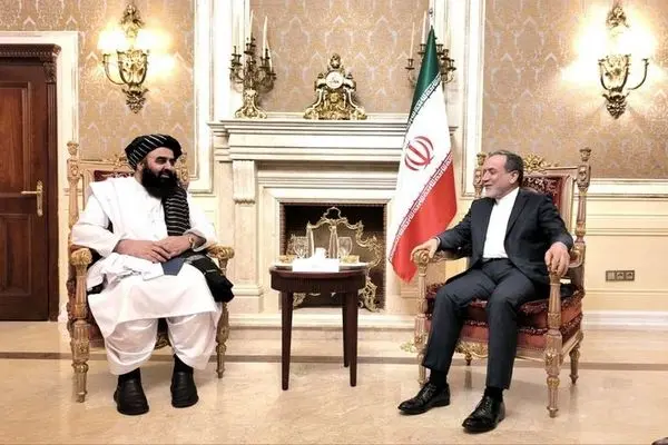 عراقچی با سرپرست وزارت خارجه افغانستان دیدار کرد
