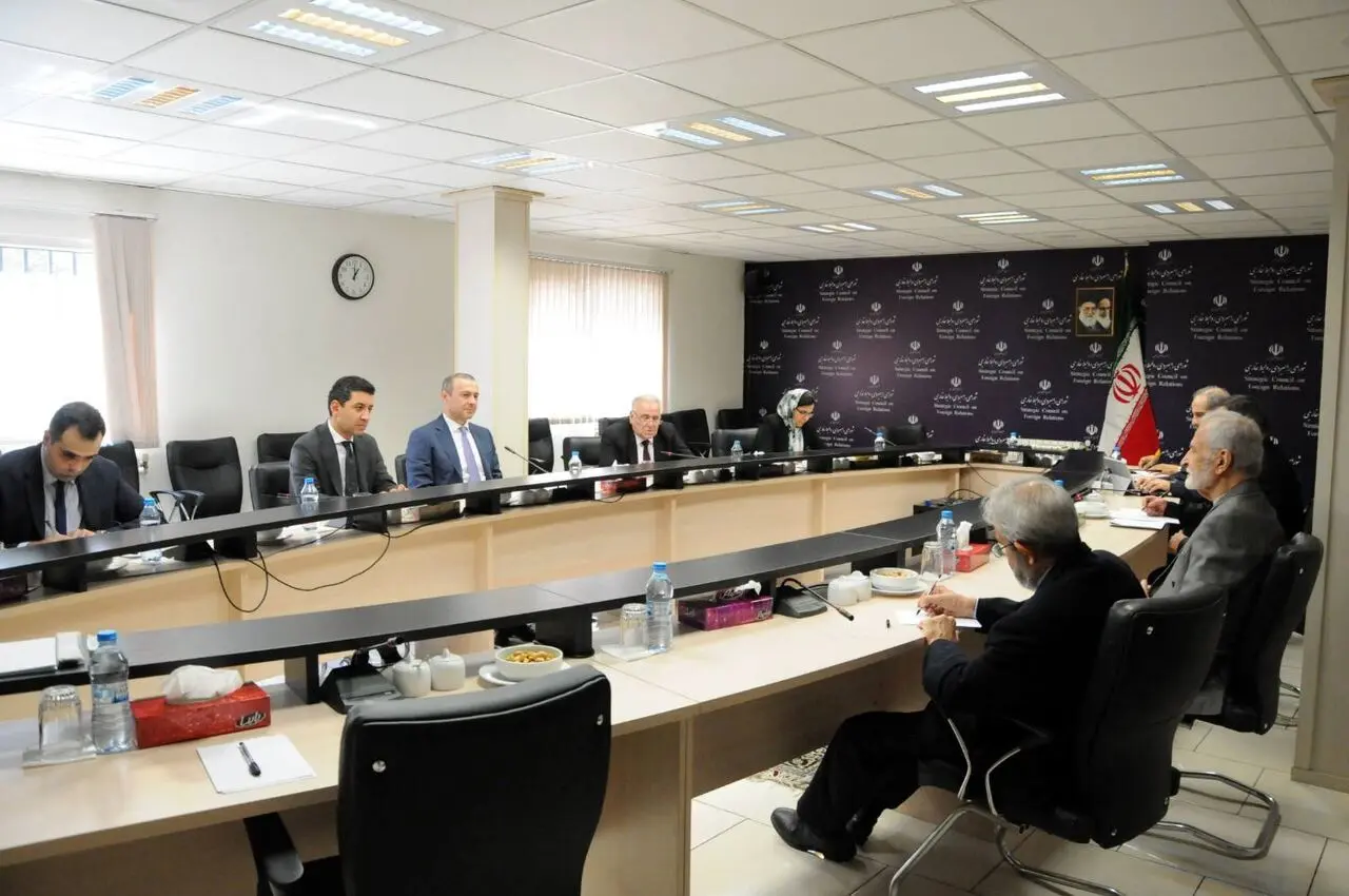 خرازی: جزئیات قرارداد مربوط به مسیر ارتباطی آذربایجان ارمنستان باید روشن شود