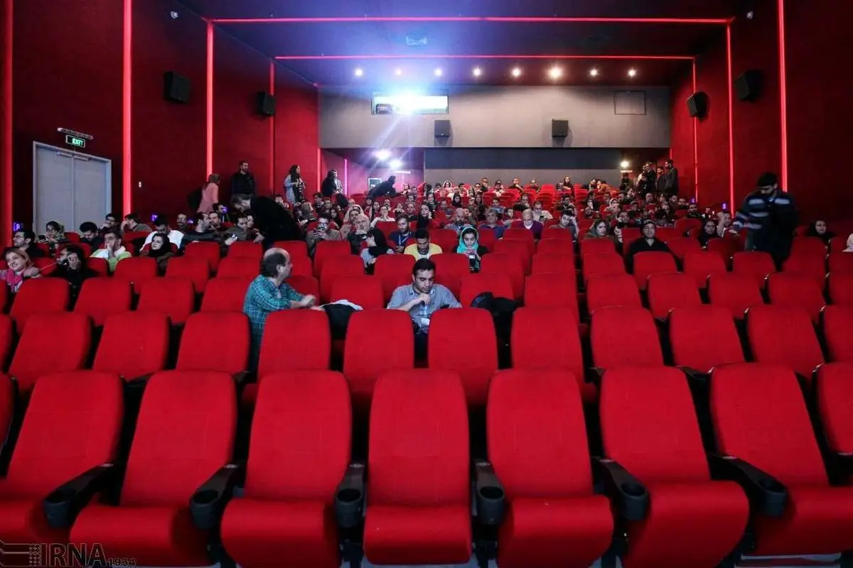 افزایش ۲۷ درصدی مخاطبان سینما در هفته اول طرح بلیت نیم‌بها