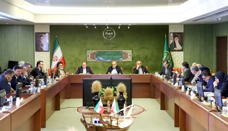 حضور سرزده پزشکیان در وزارت جهاد کشاورزی
