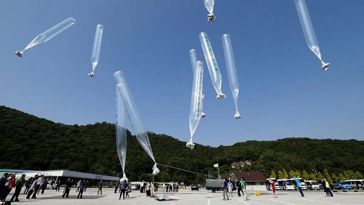 کره شمالی: این بالن‌ها عامل پخش کرونا در کشور ما بودند!