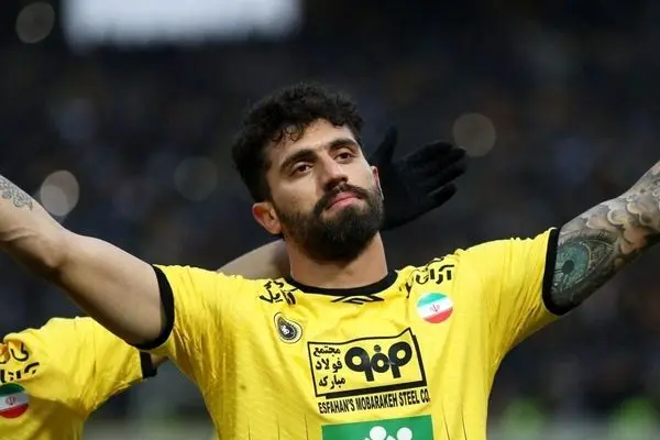 دو استقلالی، سپاهان را گرفتار کلانتری کردند!