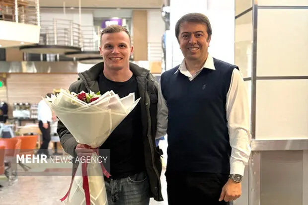 بازیکن خارجی پرسپولیس هم امشب معرفی می‌شود