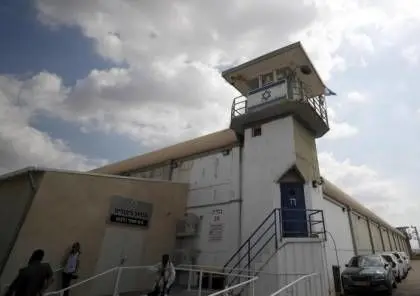 بازداشت ۵ زندانبان زن اسرائیلی به دلیل برقراری رابطه با یک اسیر فلسطینی
