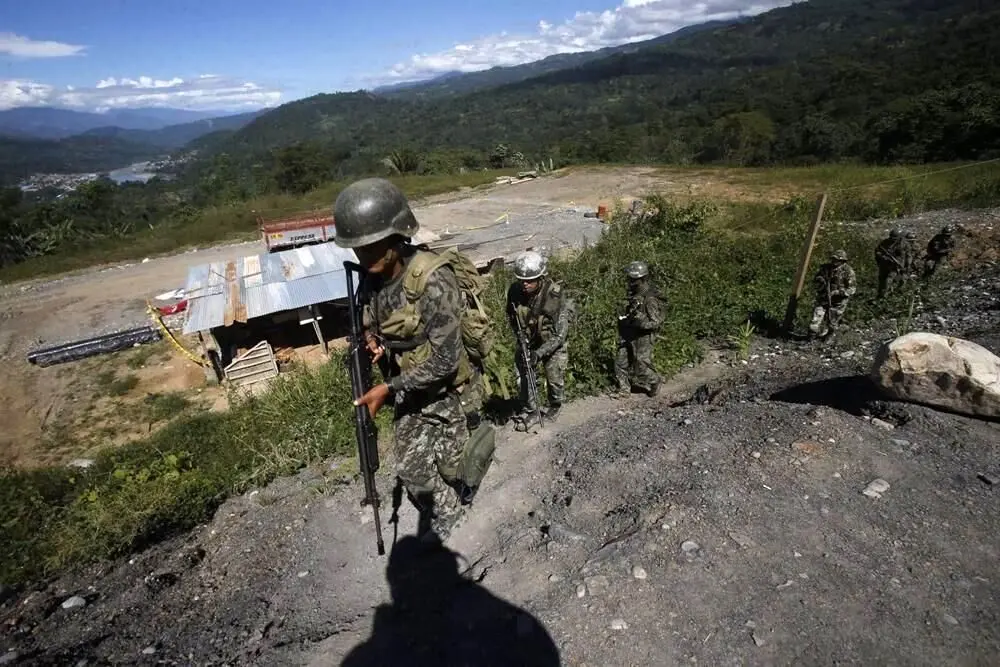 شورشیان مائوئیست پرو 7 پلیس را کشتند