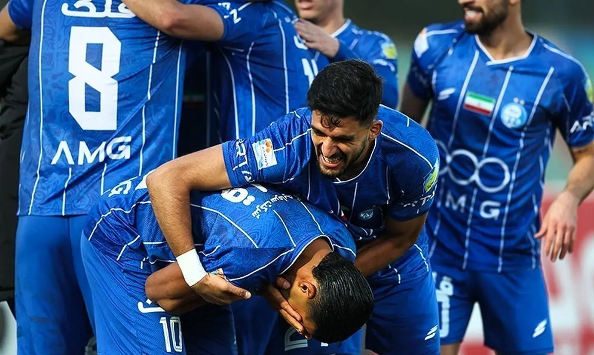 استقلال هم مثل پرسپولیس با برد به دربی رسید/ پیروزی آبی‌پوشان مقابل فولاد با اشتباه علی نعمتی و درخشش آدان