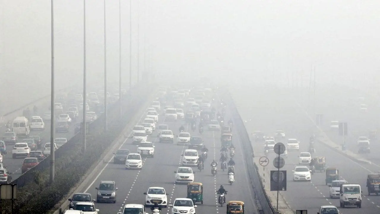 آلودگی هوا ادامه دارد؛ مردم این شهرها از خانه بیرون نروند