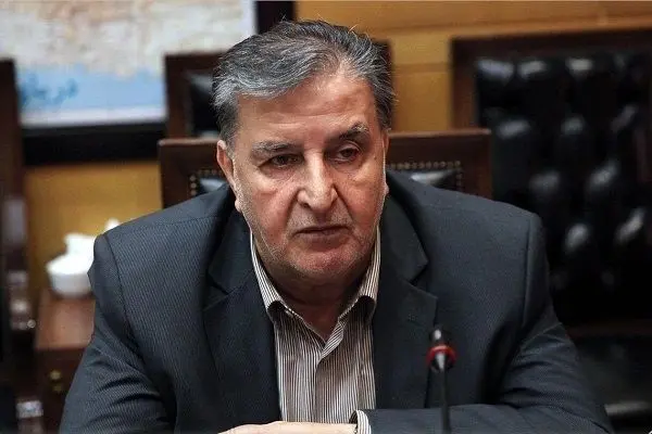 تخصیص بودجه به فلان موسسه مرتبط با فلان فرد تاثیری در عمران و آبادانی کشور ندارد؛ این هزینه‌ها، دولت و کشور را گرفتار کرده