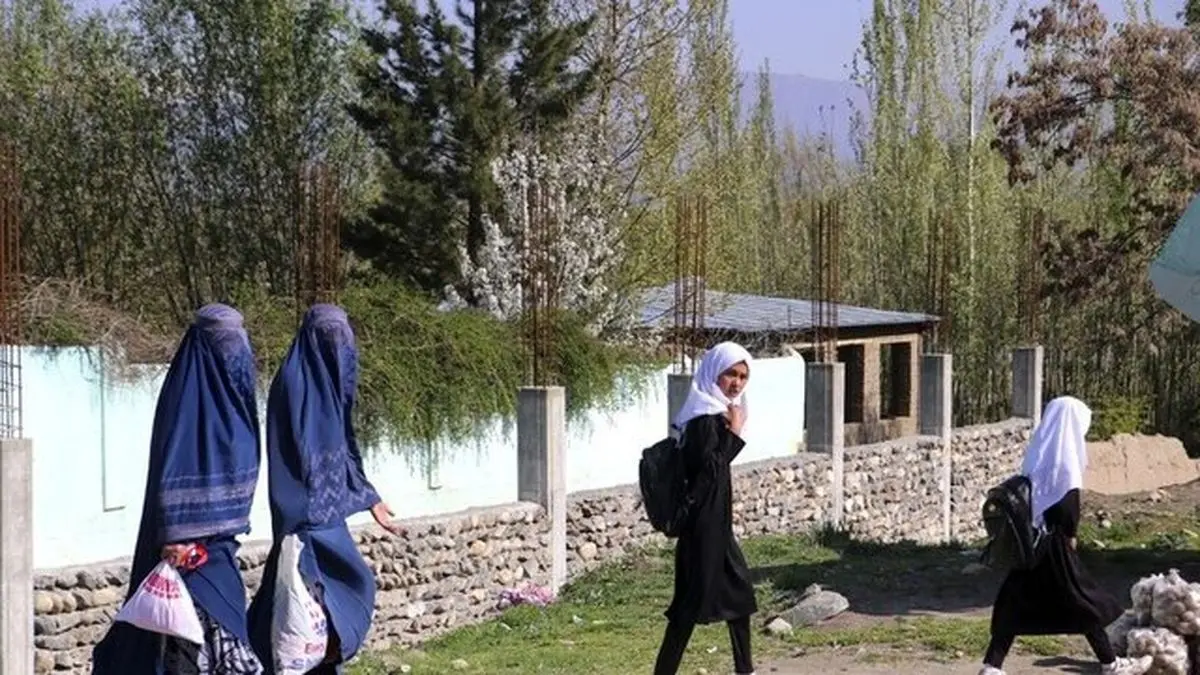 با اجرای لایحه حجاب‌وعفاف، وضعیت زنان ایرانی شبیه زنان افغانستانی می‌شود؟
