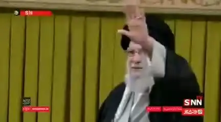 بینید| ورود رهبر انقلاب به حسینیه امام خمینی(ره) و آغاز دیدار هزاران نفر از معلمان سراسر کشور