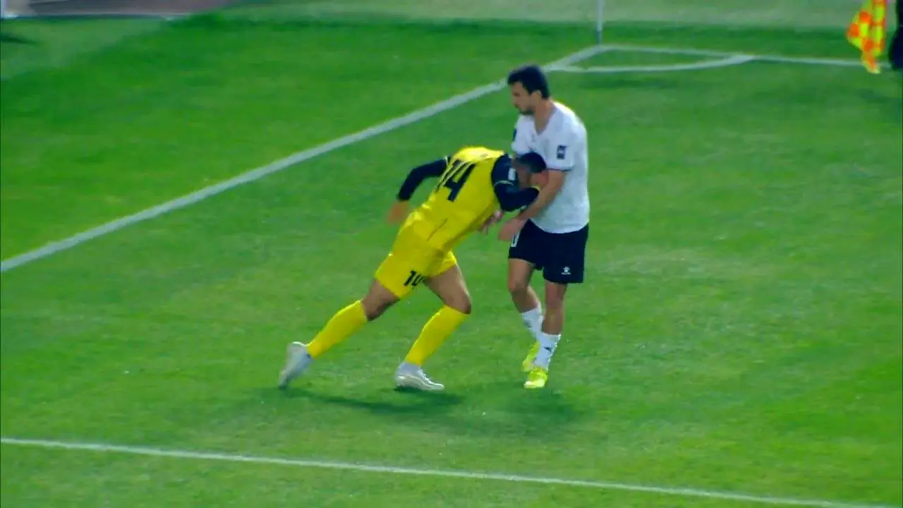 يوسفي،آخال،صحنه،حركت