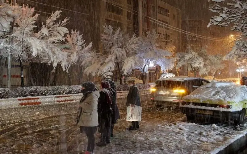 بارش برف در تهران تا چه زمانی ادامه دارد؟
