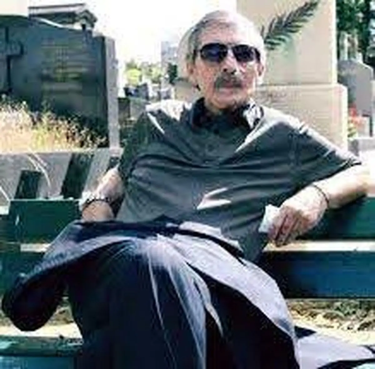 فرزند شاپور بختیار درگذشت + تصویر