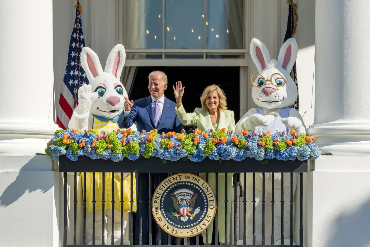 در آمریکا چه می‌گذرد؟ یک خرگوش سخنگو کاخ سفید شد+ ویدئو