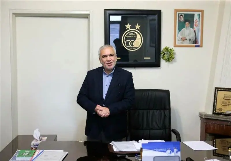 مدیر استقلال می‌‌خواهد علی کریمی را به ایران برگرداند