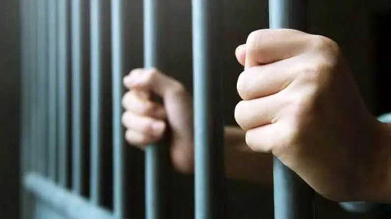 مرد اردنی به خاطر یک نیشگون به 4 سال کار عام‌المنفعه محکوم شد