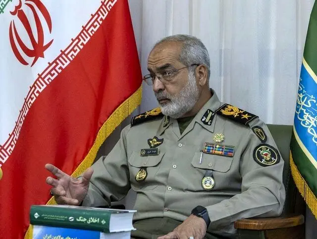 معاون اجرایی ارتش: اکنون از ترکیب سامانه‌ها، تسلیحات، تجهیزات و نفرات نیروهای چهارگانه ارتش به بازدارندگی قابل اعتمادی دست یافته‌ایم