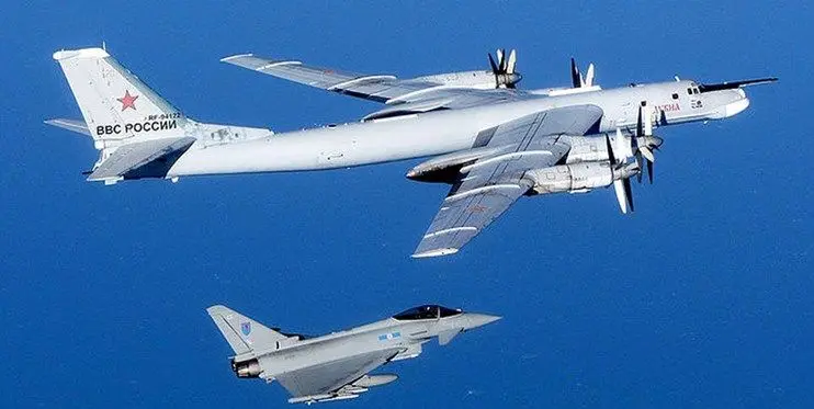 گشت‌‌ زنی هوایی جنگنده های انگلیسی در پی تهدیدات روسیه