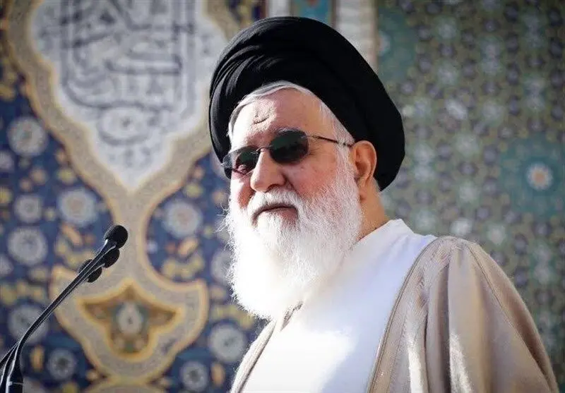 امروز تحلیل همه سیاستمداران این است که رهبری به اقتدار رهبر ایران وجود ندارد