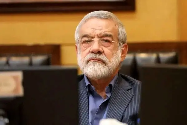 نماینده مجلس مدعی شد: آمادگی روسیه برای واگذاری سلاح هسته‌ای به ایران