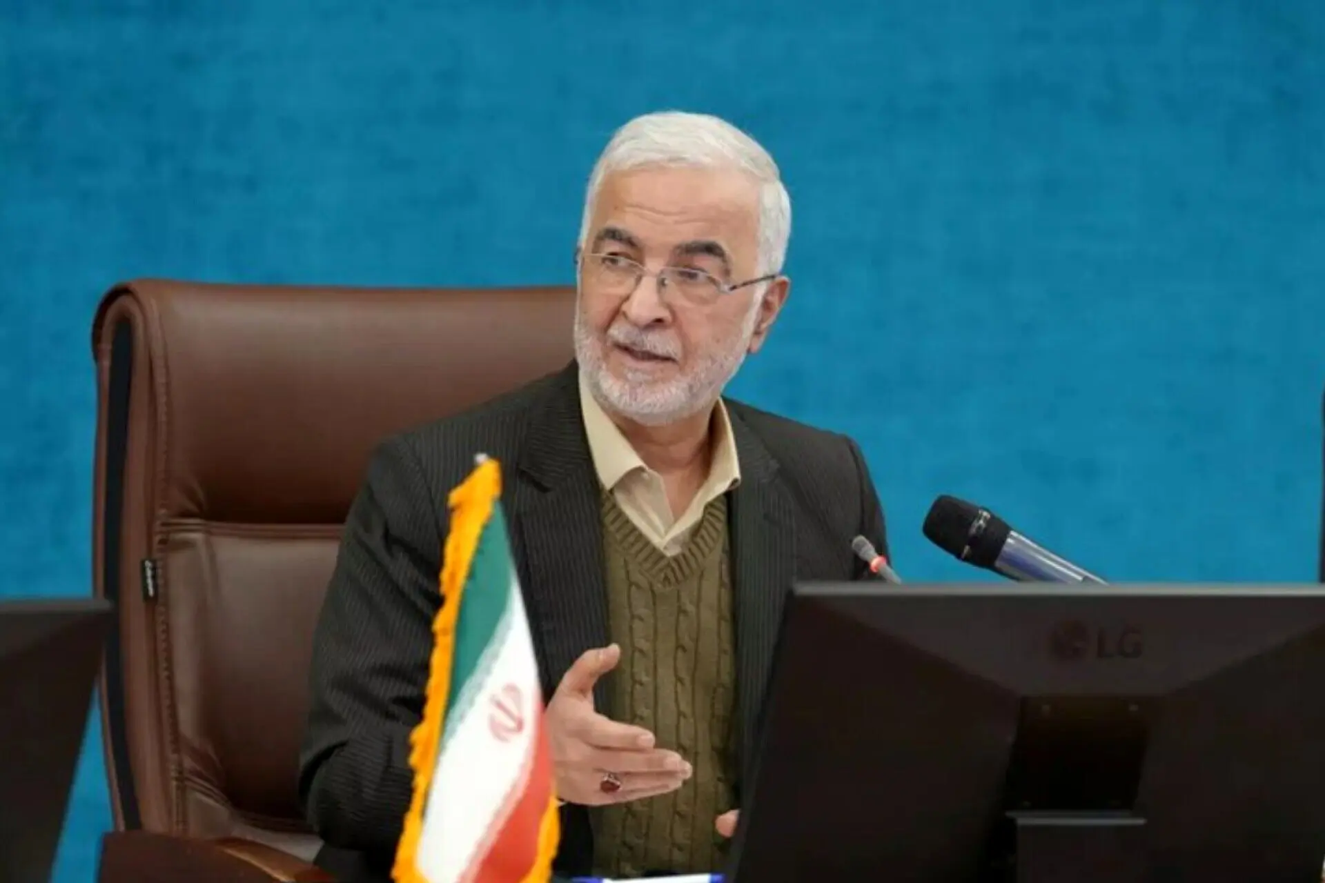 وزیر کشور: آنچه کشور را حفظ می‌کند، شنیدن صدای مردم و جلب مشارکت حداکثری آنان است