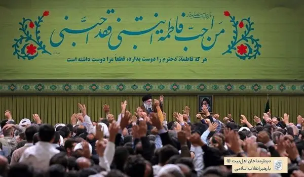 رهبر انقلاب: برخی مرتب احتمال تکرار درگیری نظامی را مطرح می‌کنند؛ بعضی هم عامدانه در این موضوع می‌دمند تا مردم را دل به شک نگه‌ دارند و دلهره ایجاد کنند، ان‌شاءالله موفق هم نمی‌شوند