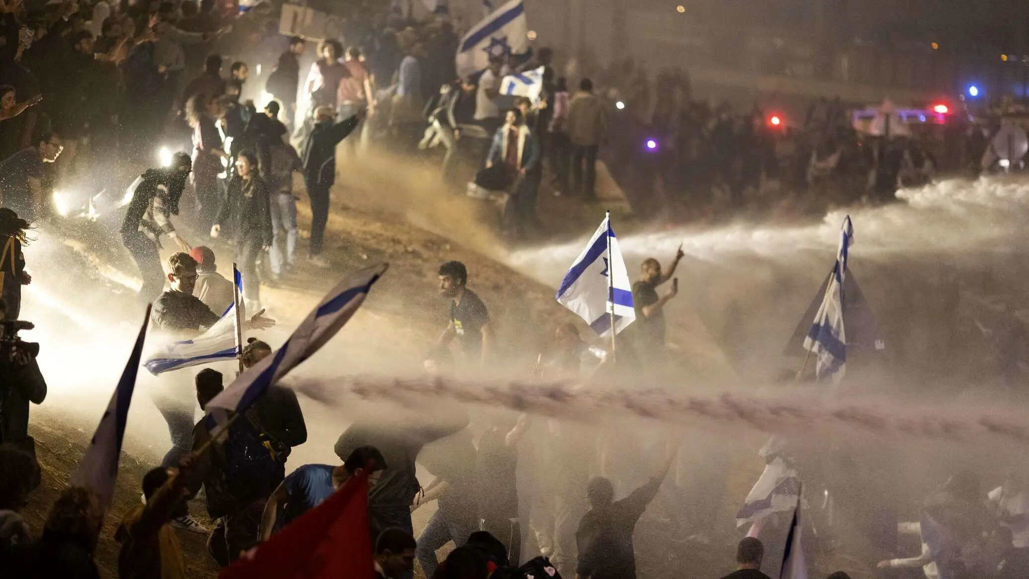 وضعیت فوق العاده در اسرائیل؛ معترضان نتانیاهو را رها نمی کنند