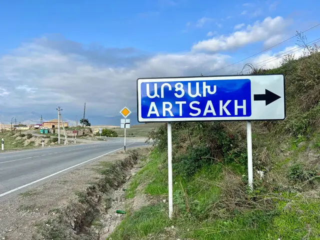 آذربایجان به تسلیم‌شدگان ارمنی برای خروجی امن تضمین داد