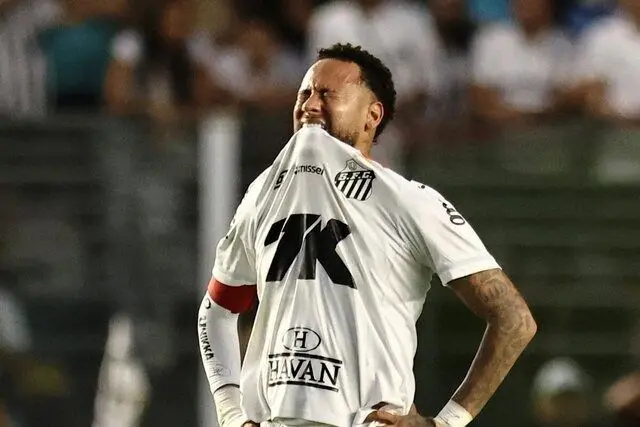 سانتوس،ليگ،تساوي،برزيل،پنالتي،پيروزي،پايان،بازي