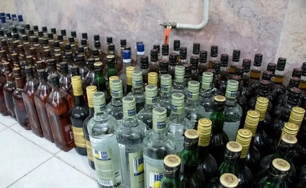 کارگاه مشروبات الکلی و پلمب ۱۹ سوئیت غیرمجاز در اهواز منهدم شد