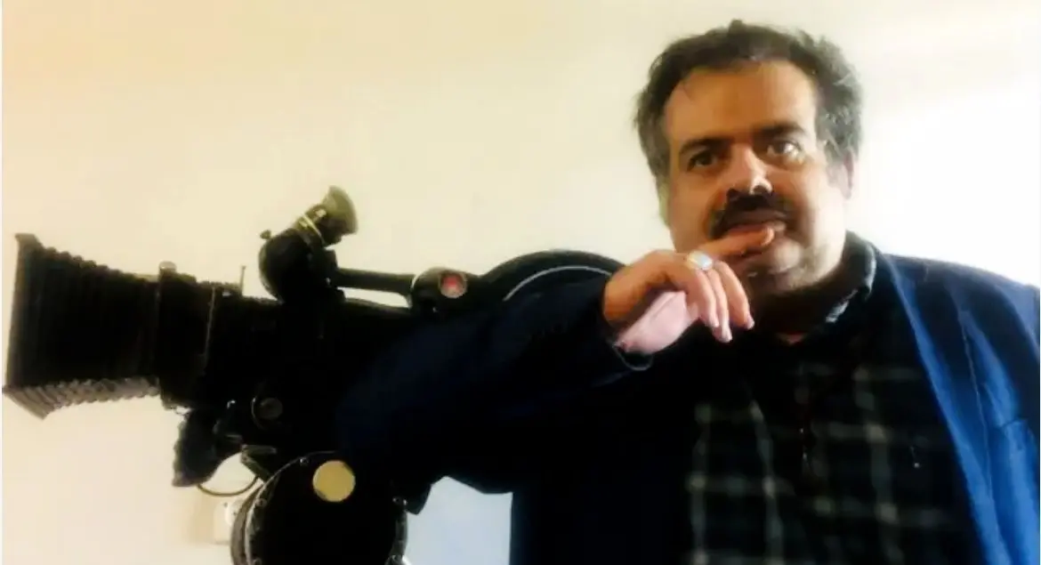 مهران زینت‌بخش کیست؟