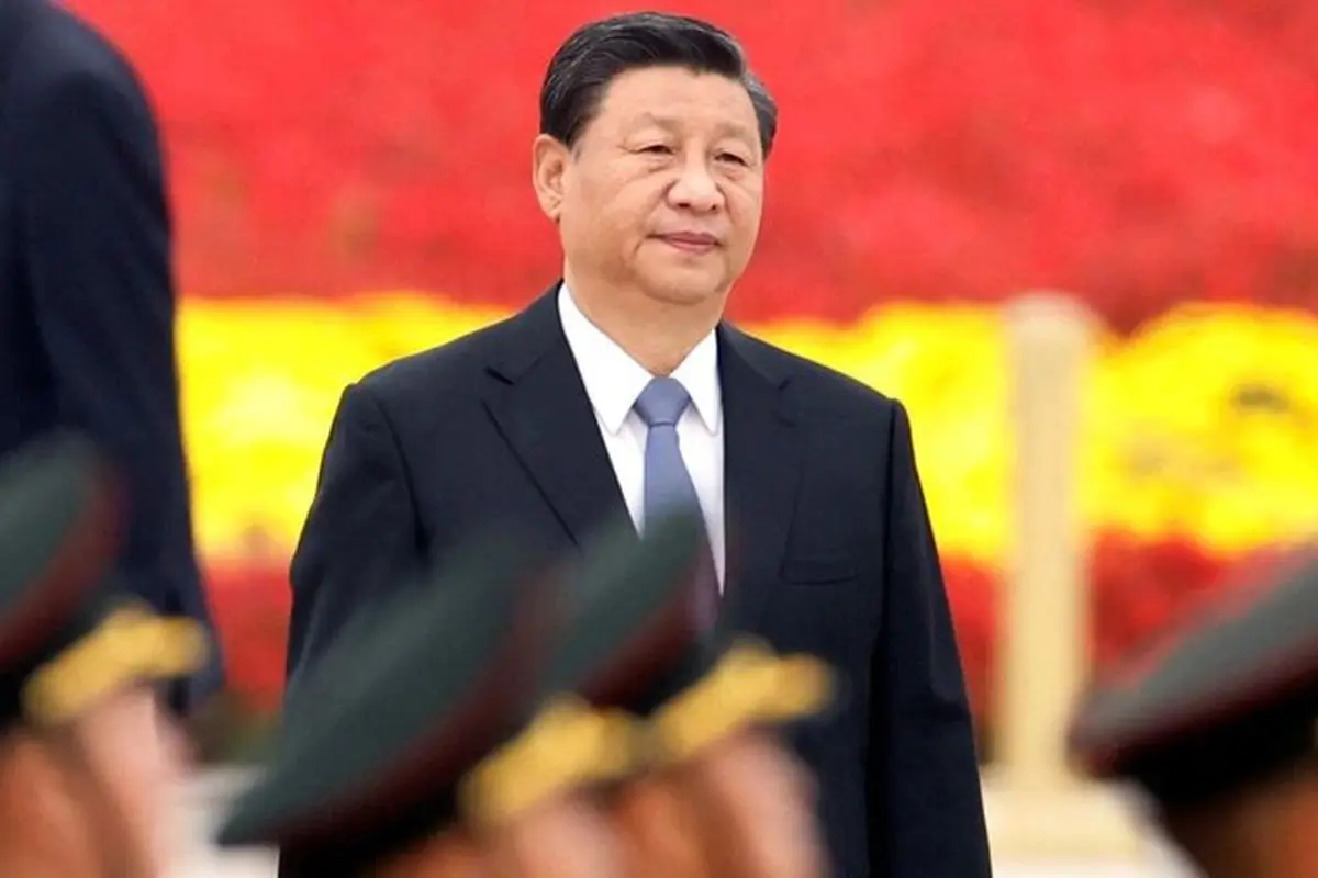 اقدام جنجالی رئیس جمهور چین؛ پوشیدن لباس نظامی به چه معناست؟ + عکس